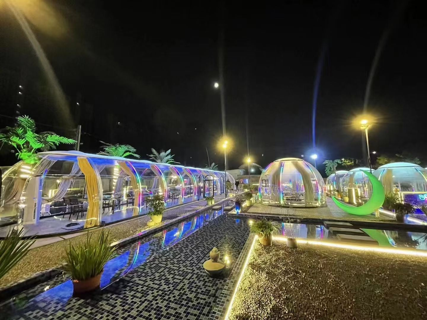 Ovale Glaskuppel aus Polycarbonat Größe 2,8 * 4,80 m, Bubble-Dome, Glashaus, Glasdome, Wintergarten, Glas-Iglu, wasserdicht, schlagfest, beständig gegen Feuer, Wind und Schneelast